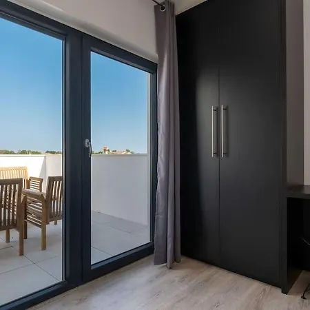 Casa Maestral By Briskva Villa