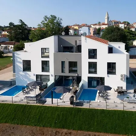 Villa Casa Maestral By Briskva